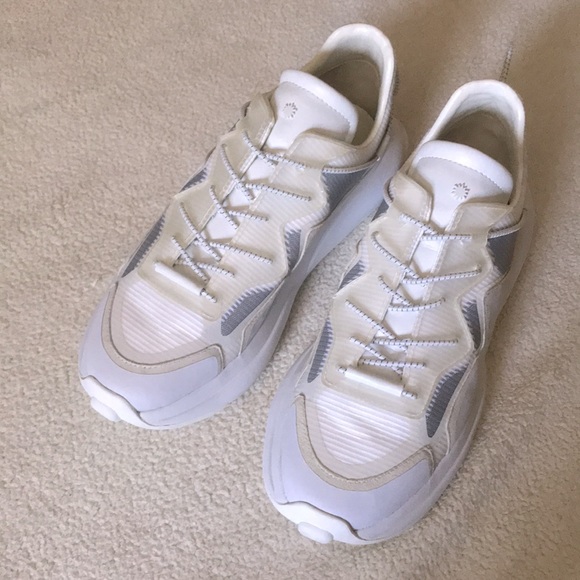 Stuart Weitzman sneakers size 7.5B - Picture 4 of 7